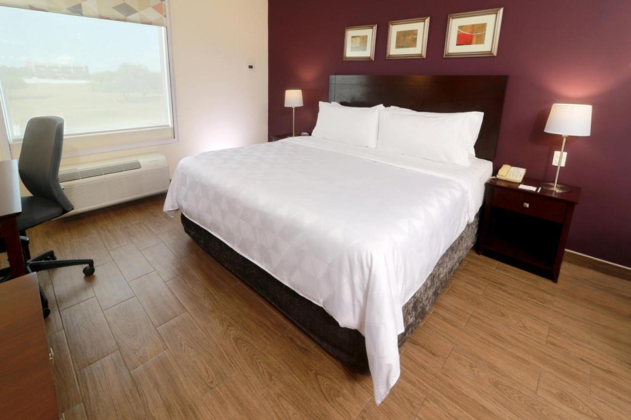 Holiday Inn Reynosa Industrial Poniente By Ihg Exterior photo